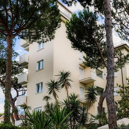 Hotel Sylvia Lido di Camaiore Eksteriør billede