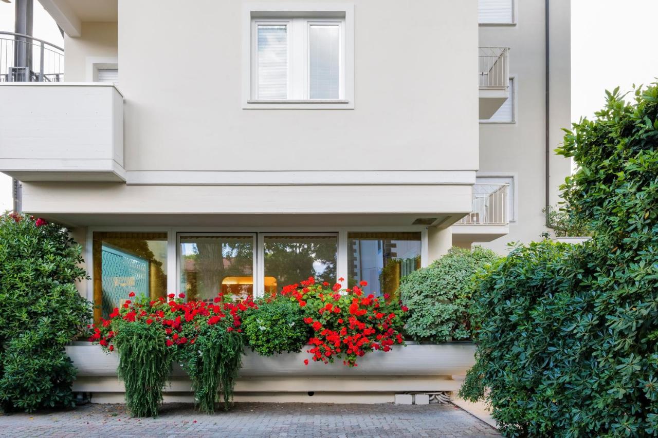 Hotel Sylvia Lido di Camaiore Eksteriør billede