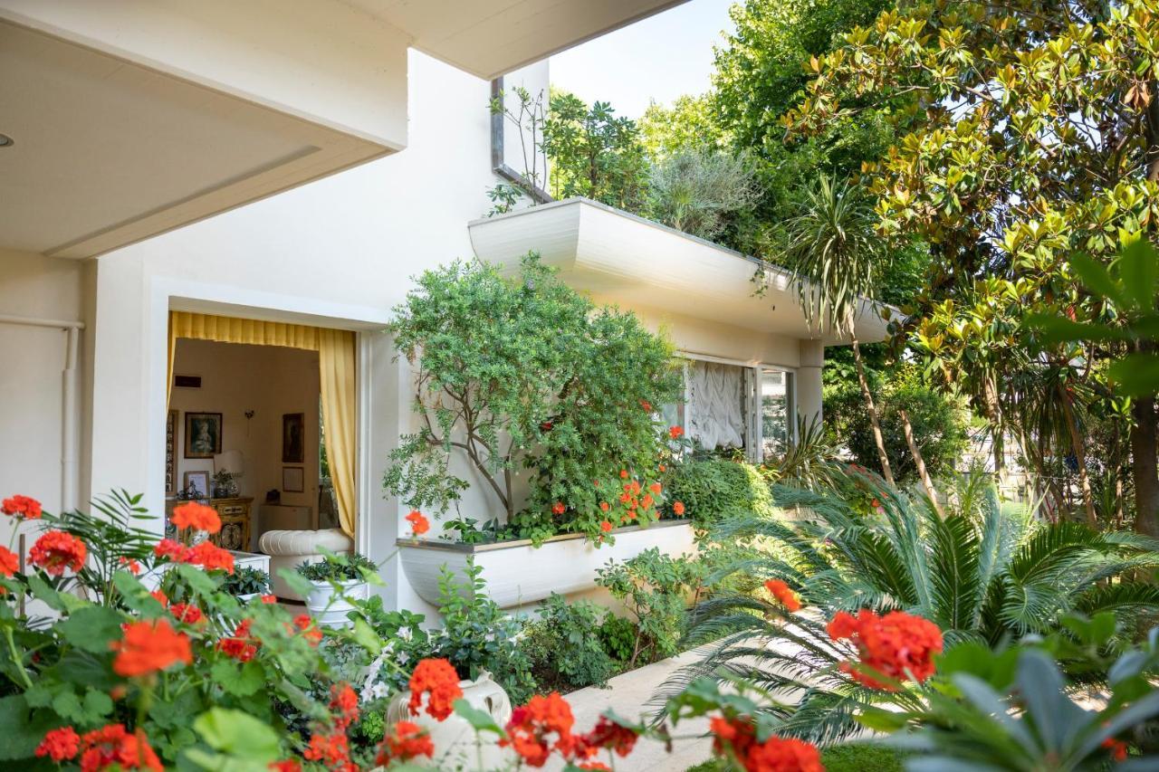 Hotel Sylvia Lido di Camaiore Eksteriør billede