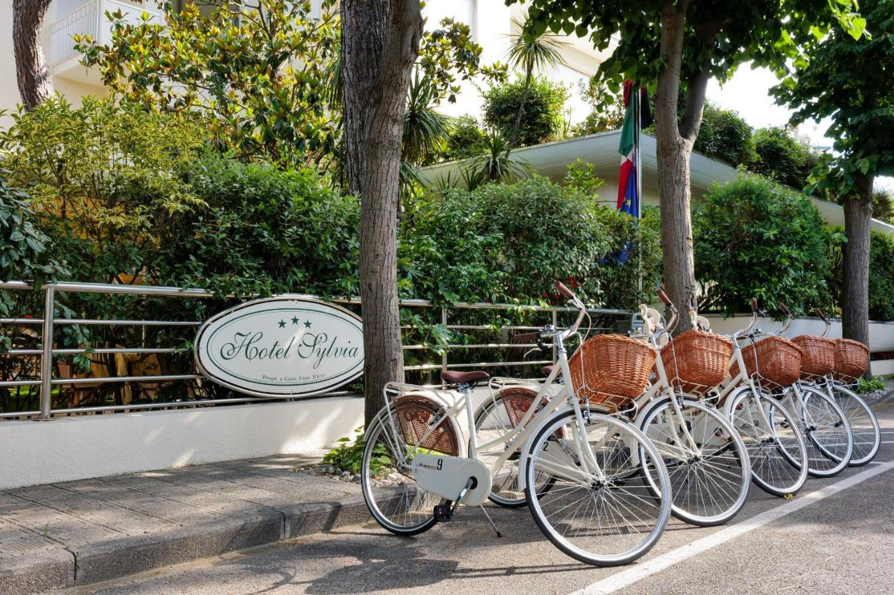 Hotel Sylvia Lido di Camaiore Eksteriør billede