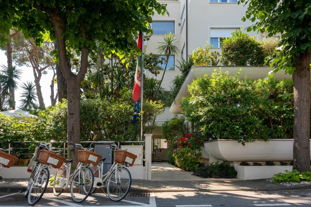 Hotel Sylvia Lido di Camaiore Eksteriør billede