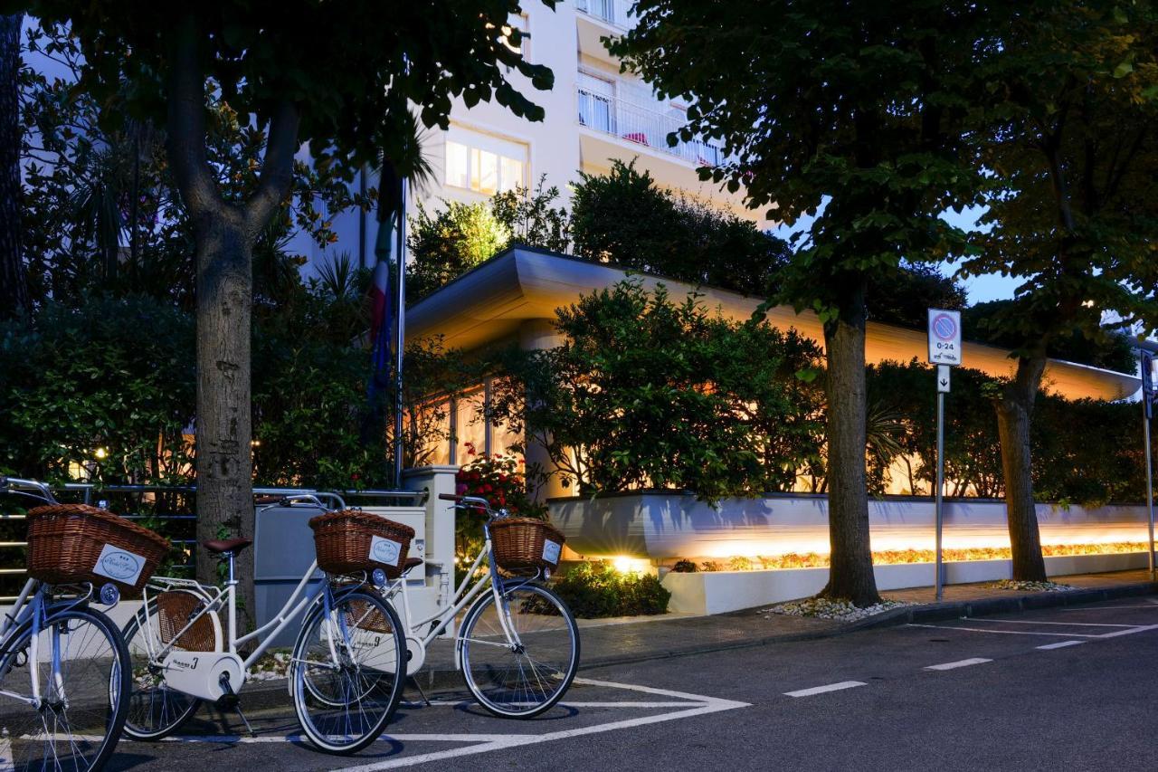 Hotel Sylvia Lido di Camaiore Eksteriør billede