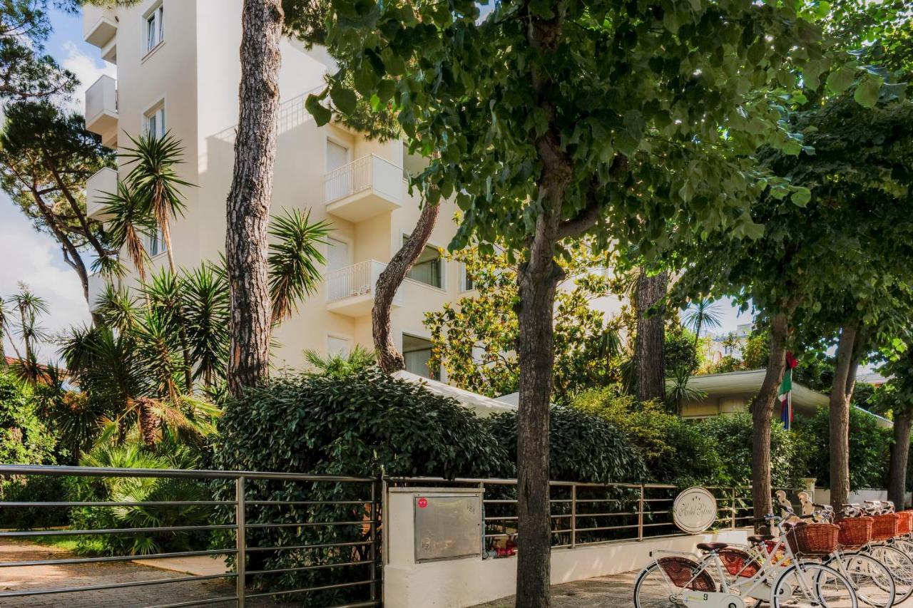 Hotel Sylvia Lido di Camaiore Eksteriør billede