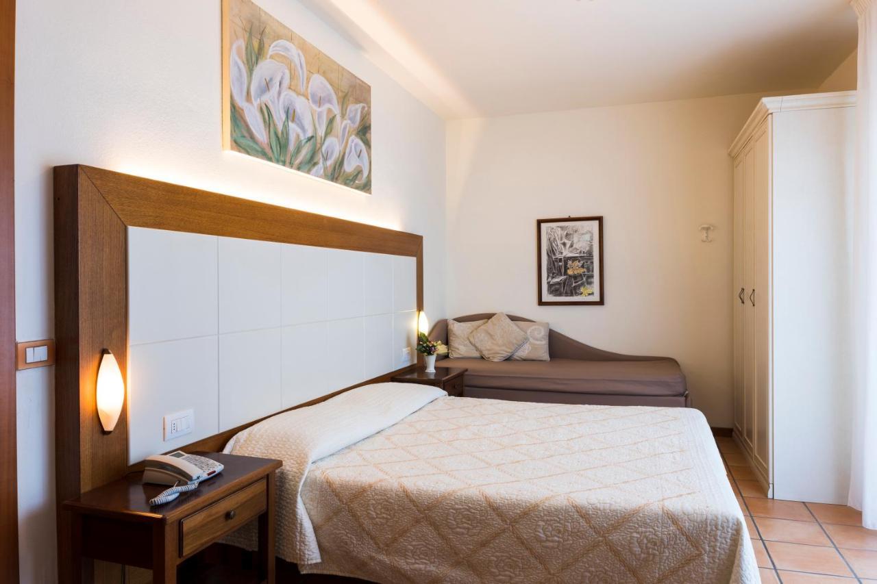 Hotel Sylvia Lido di Camaiore Eksteriør billede