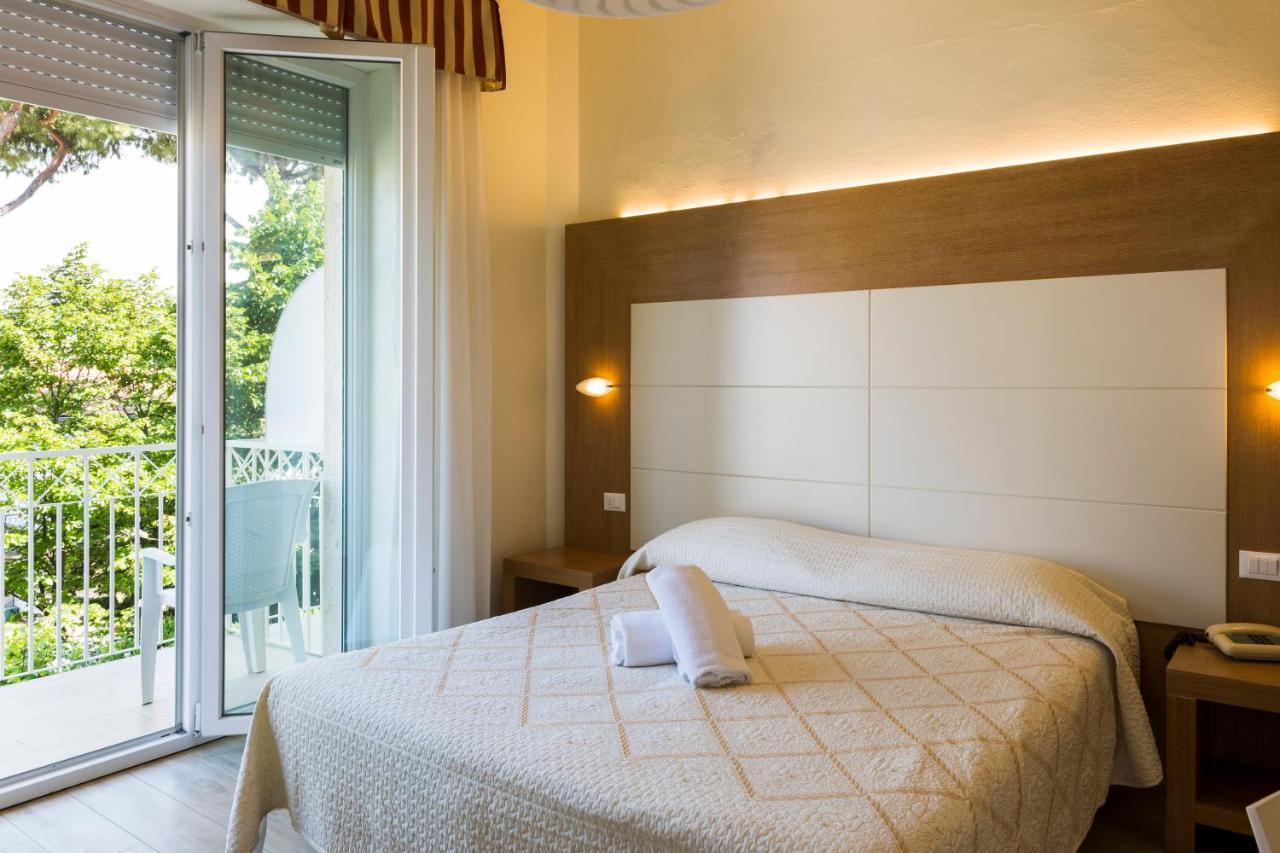 Hotel Sylvia Lido di Camaiore Eksteriør billede