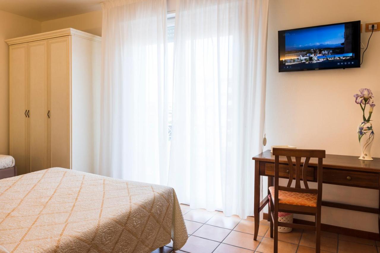 Hotel Sylvia Lido di Camaiore Eksteriør billede