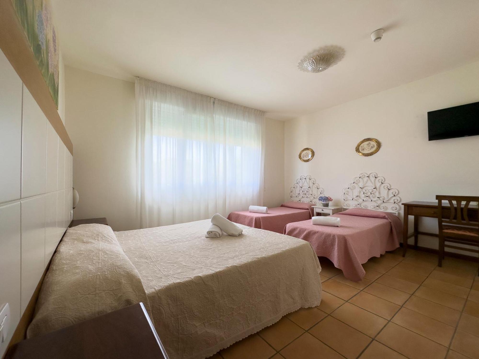 Hotel Sylvia Lido di Camaiore Eksteriør billede